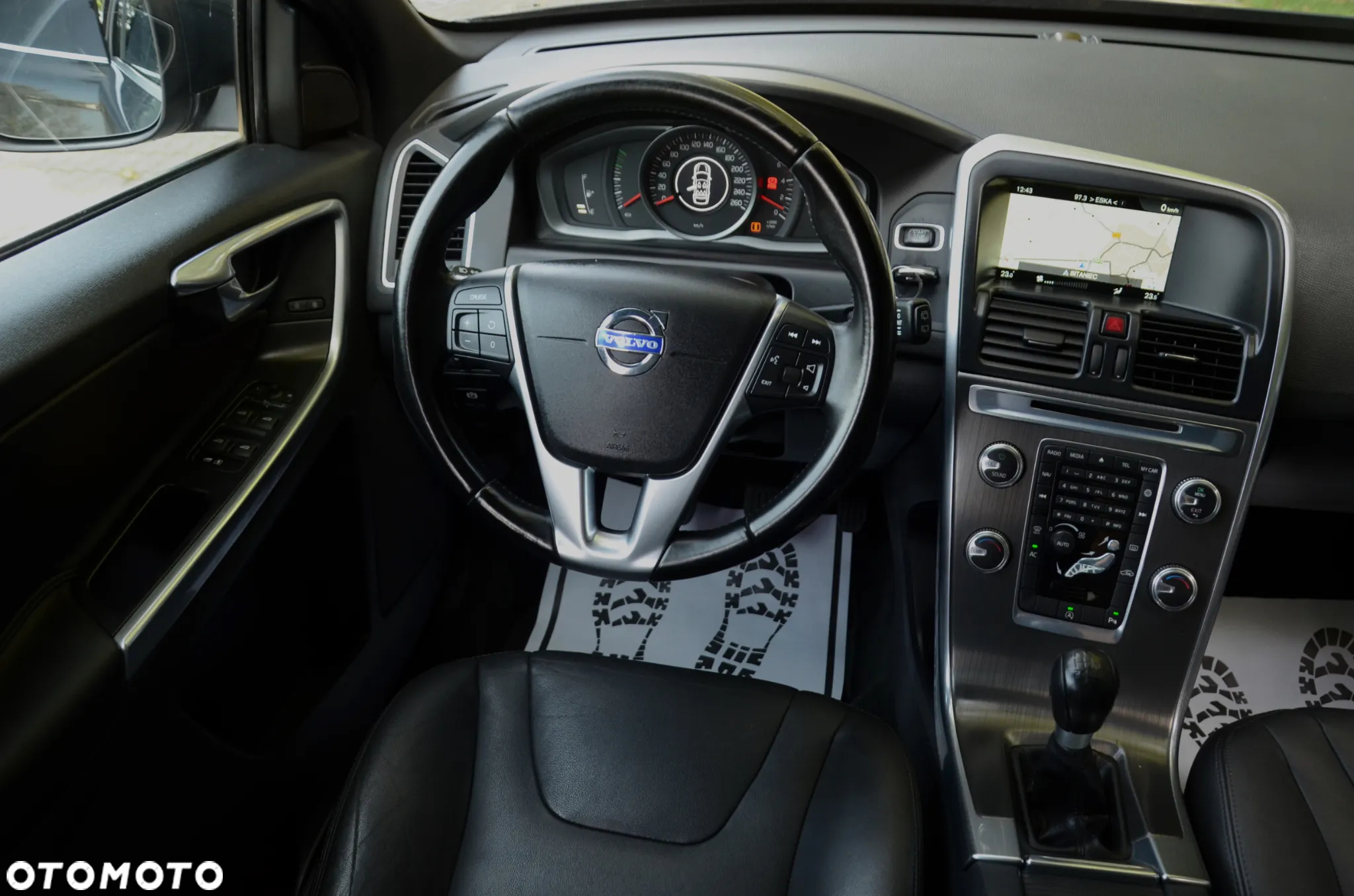 Volvo XC 60 D3 Momentum - 5