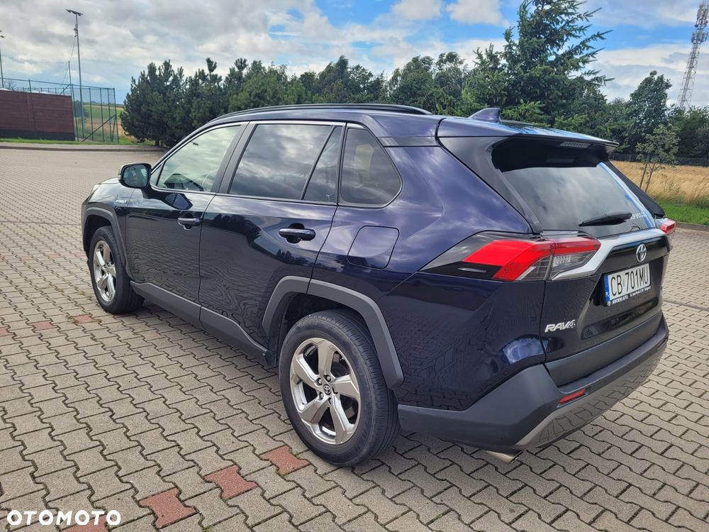 Toyota RAV4 - 6