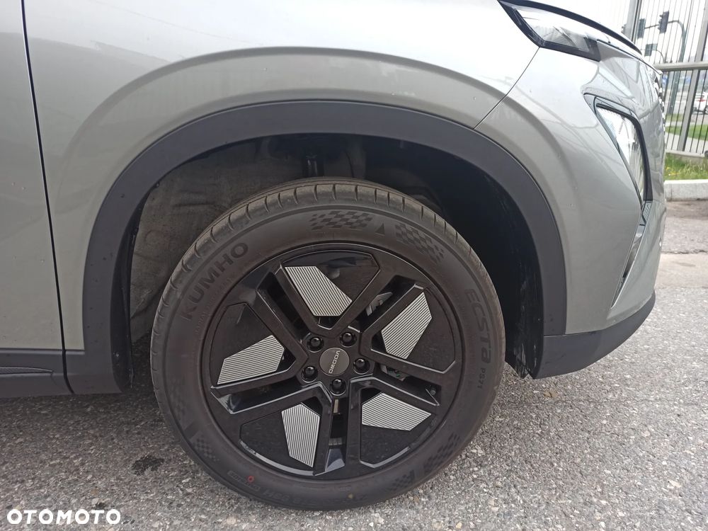 Omoda 5 1.5 T-GDI Hybrid Premium DHT - 8