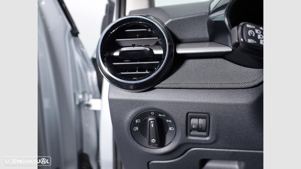 Skoda Fabia 1.0 TSI Selection DSG - 8