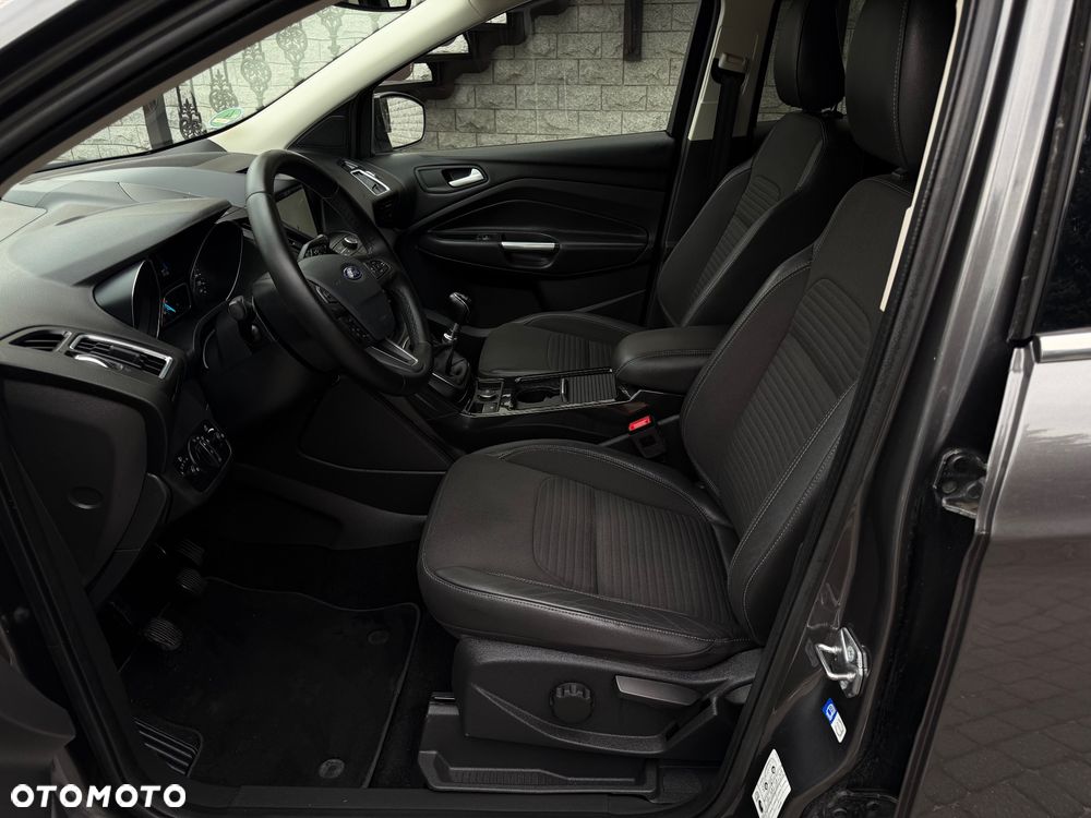 Ford Kuga 1.5 EcoBoost 2x4 Business Edition - 20