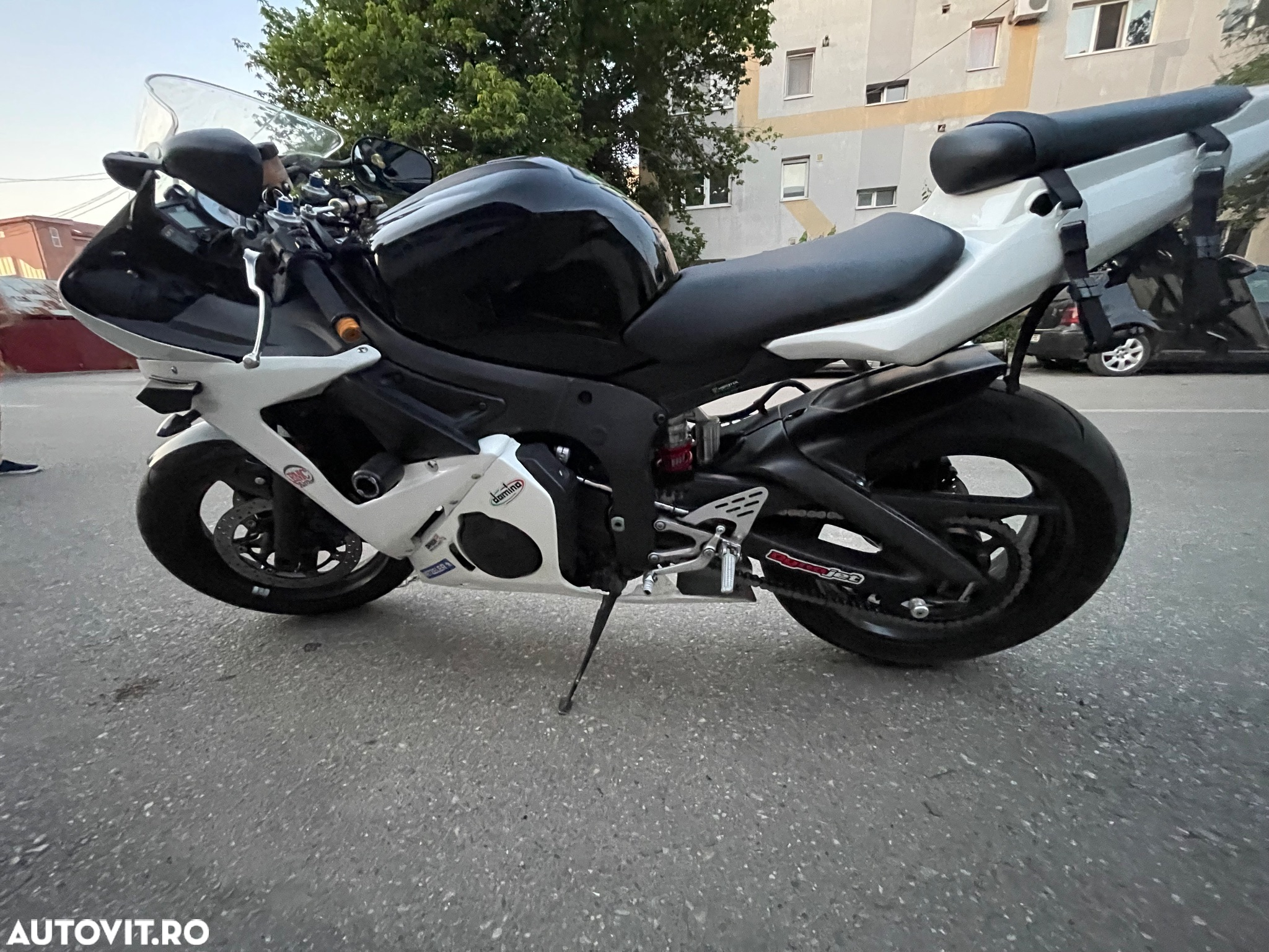 Yamaha R6 - 6