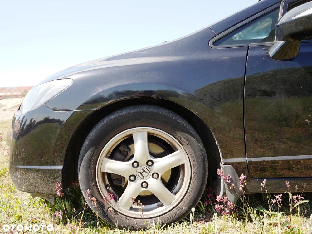 Honda Civic 1.8 Comfort - 11