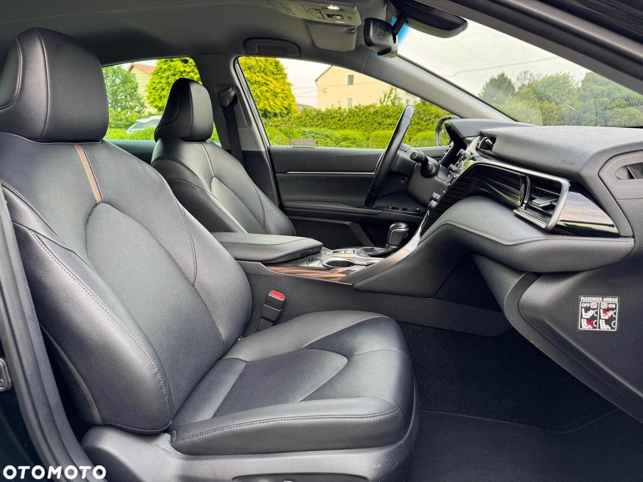 Toyota Camry 2.5 Hybrid Executive CVT - 18