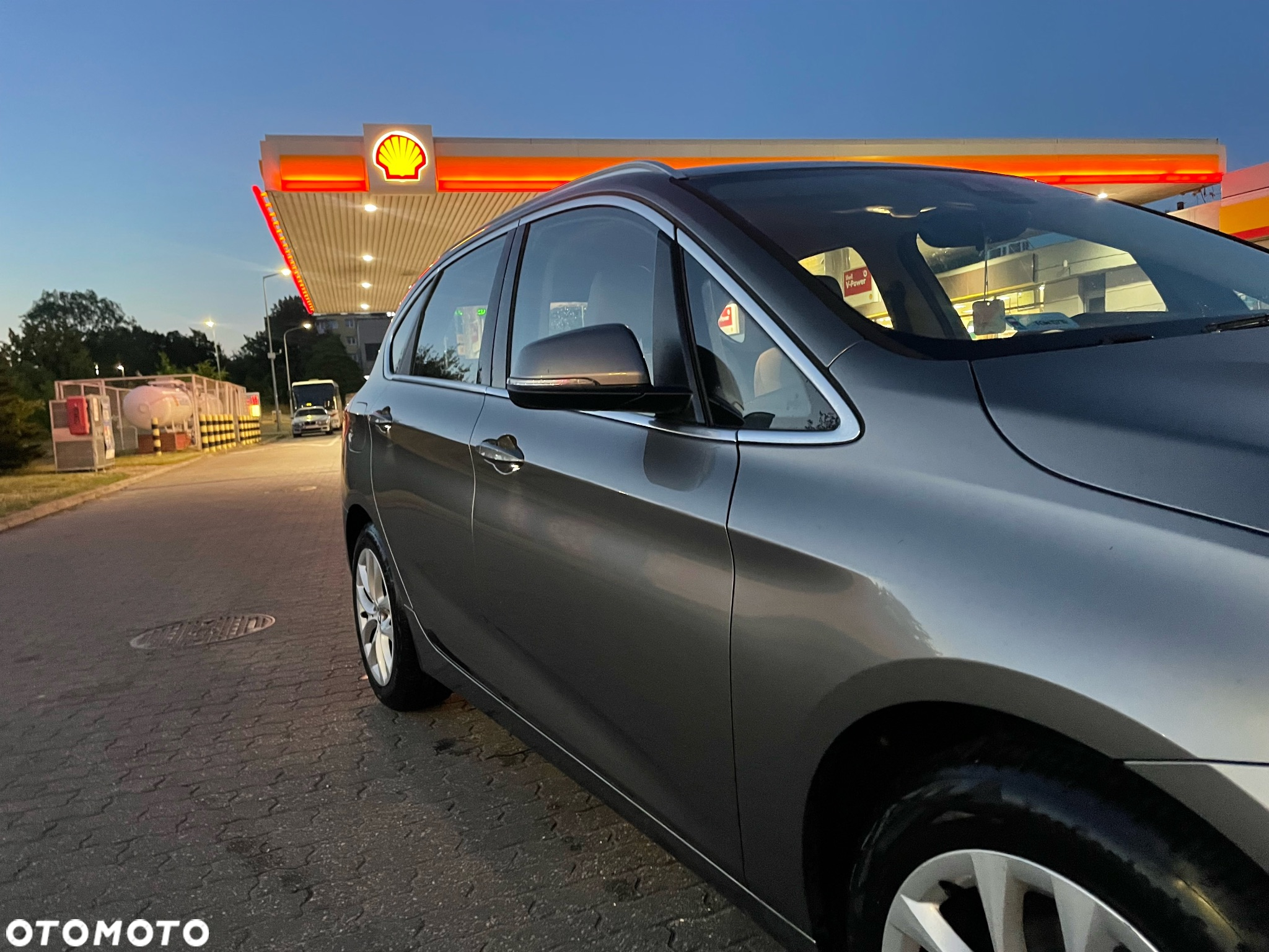 BMW Seria 2 218d - 4