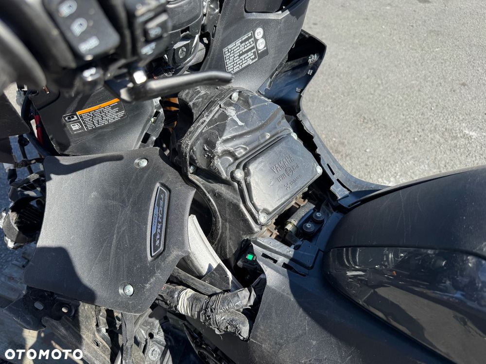 Yamaha Tmax - 8
