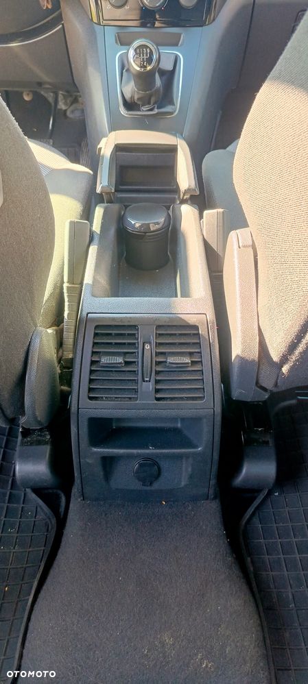 Opel Zafira - 25