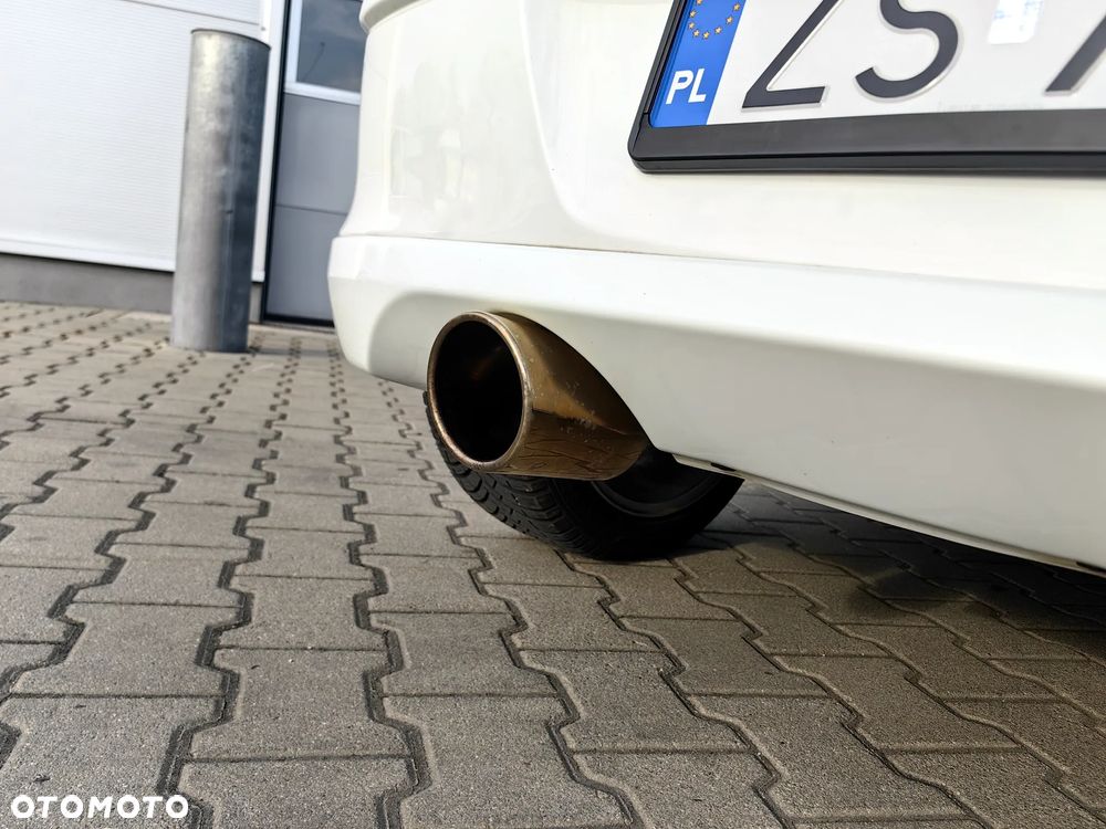 Opel Corsa 1.6T GSI - 35