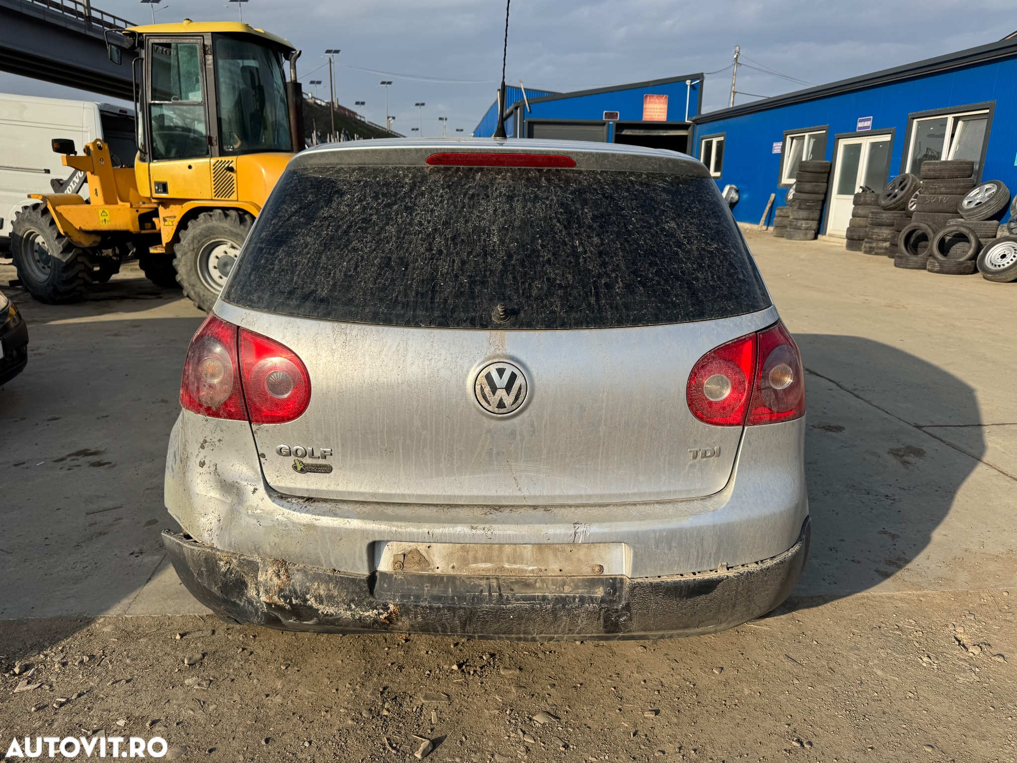 Volkswagen Golf 2.0 TDI Comfortline - 6