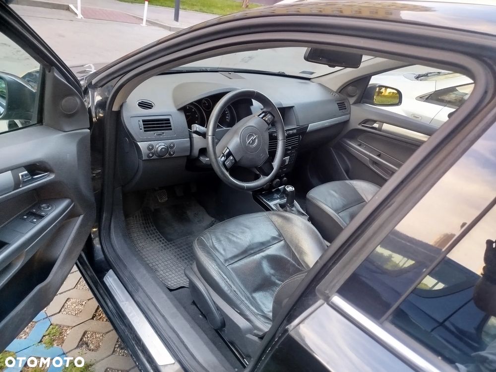 Opel Astra 1.9 CDTI Cosmo - 6