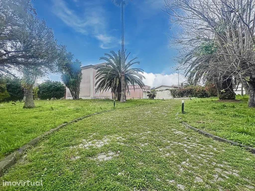 Vivenda T6 no Livramento – Piscina, Campo de Futebol e Zona Exclusiva! - Grande imagem: 5/45