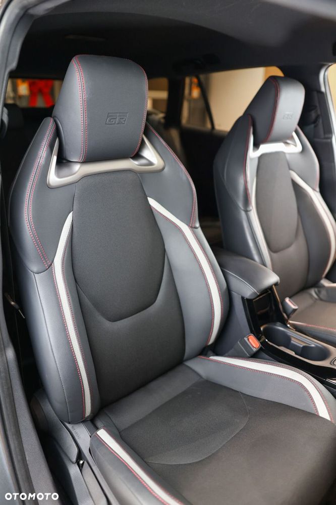 Toyota Corolla 2.0 Hybrid GR Sport Dynamic - 20