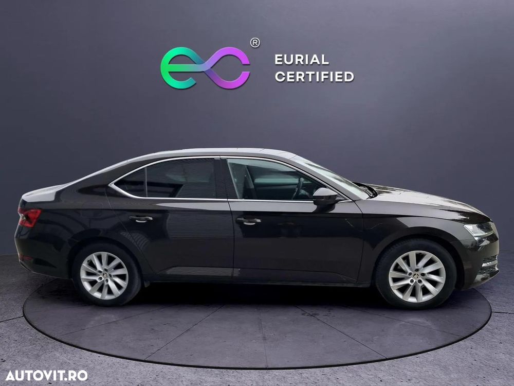 Skoda Superb 2.0 TDI DSG Ambition - 10