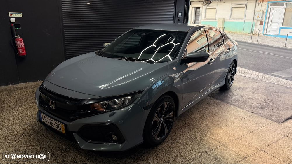 Honda Civic 1.0 i-VTEC Executive - 3