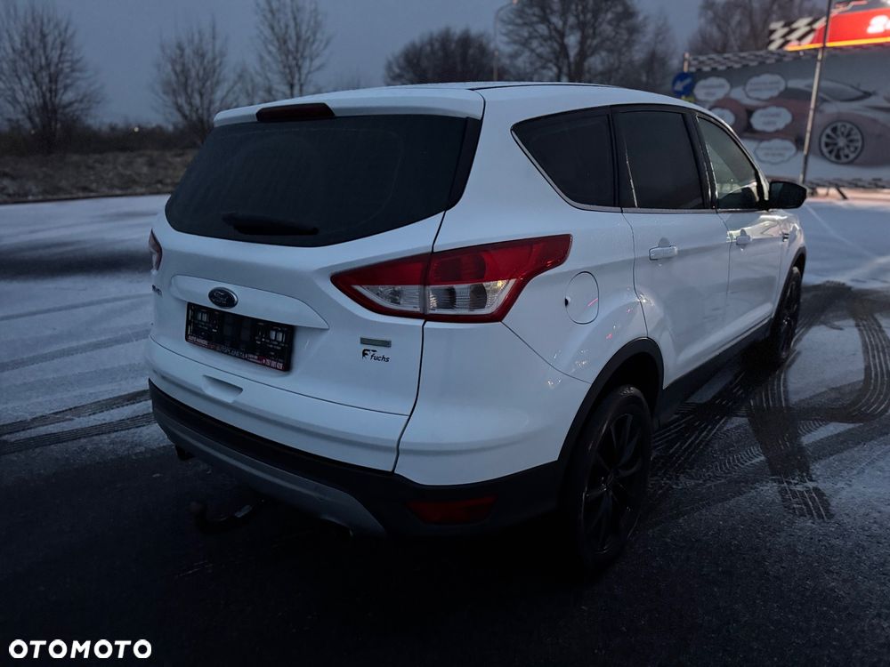 Ford Kuga 1.5 EcoBoost 2x4 Trend - 11