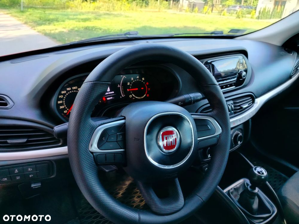 Fiat Tipo 1.4 16V Easy - 26