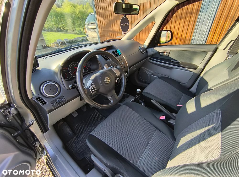 Suzuki SX4 1.6 GLX / Comfort - 13
