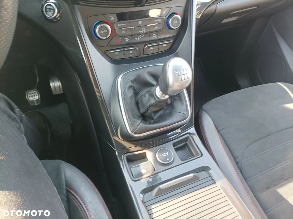 Ford Kuga 1.5 EcoBoost FWD ST-Line X - 25