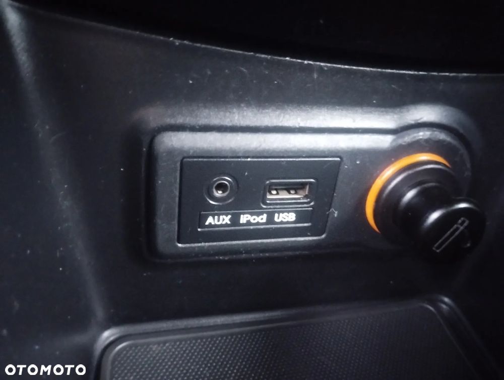 Kia Venga - 19