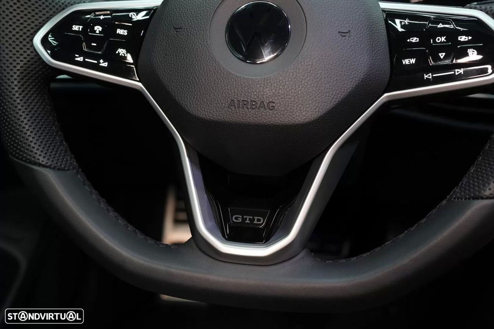 VW Golf 2.0 TDI GTD DSG - 27