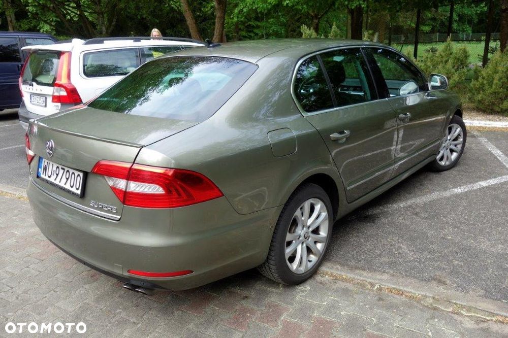 Skoda Superb 3.6 FSI 4x4 Active DSG - 2