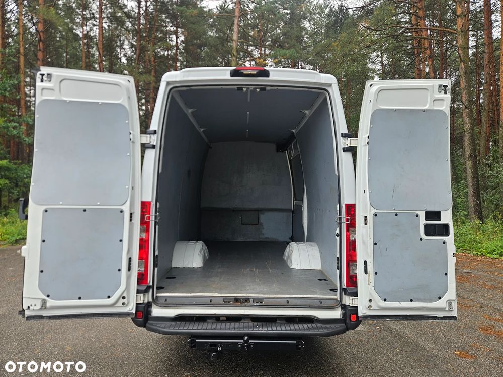 Iveco Daily BLIŹNIAKI Hak 3,5 tony - 9
