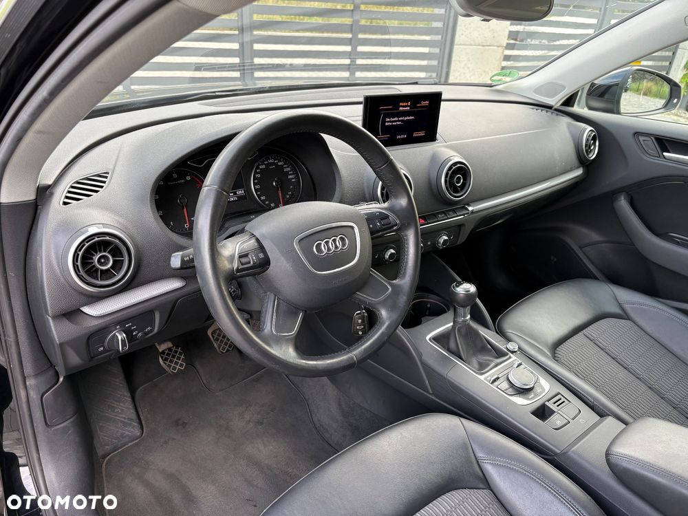 Audi A3 Sportback 1.4 TFSI Ambiente - 8