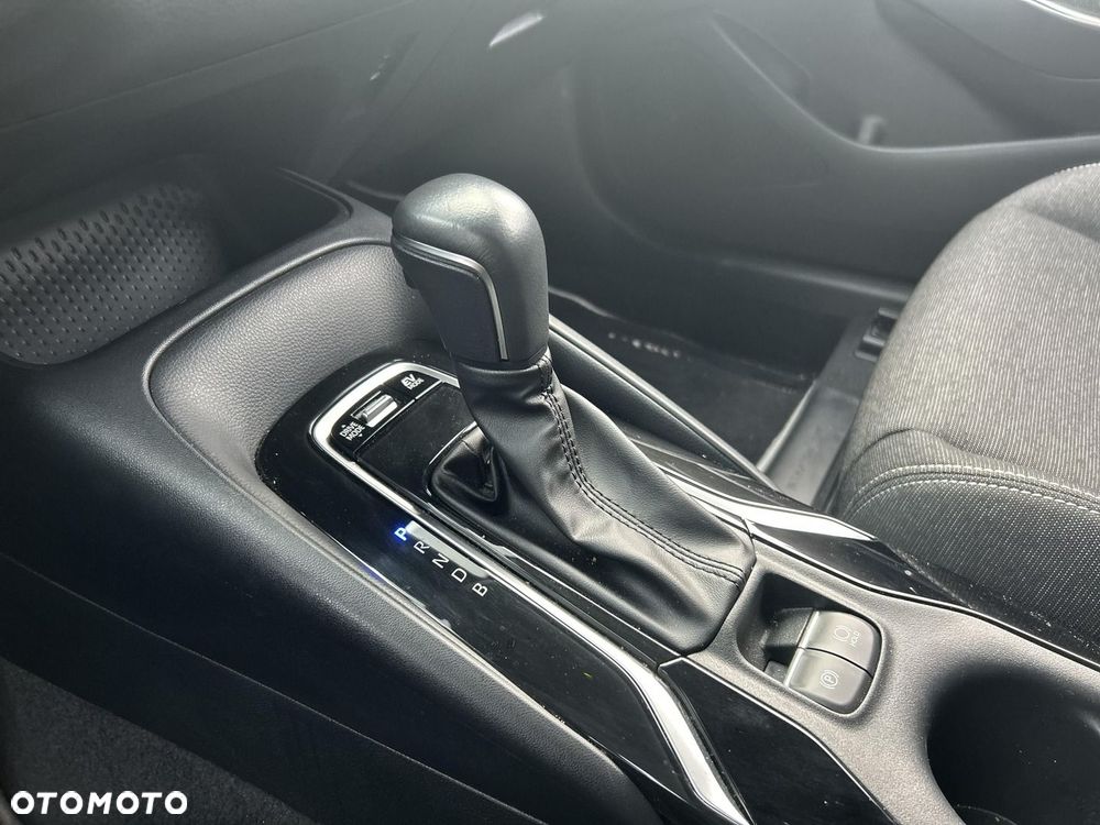 Toyota Corolla 1.8 Hybrid Comfort - 17