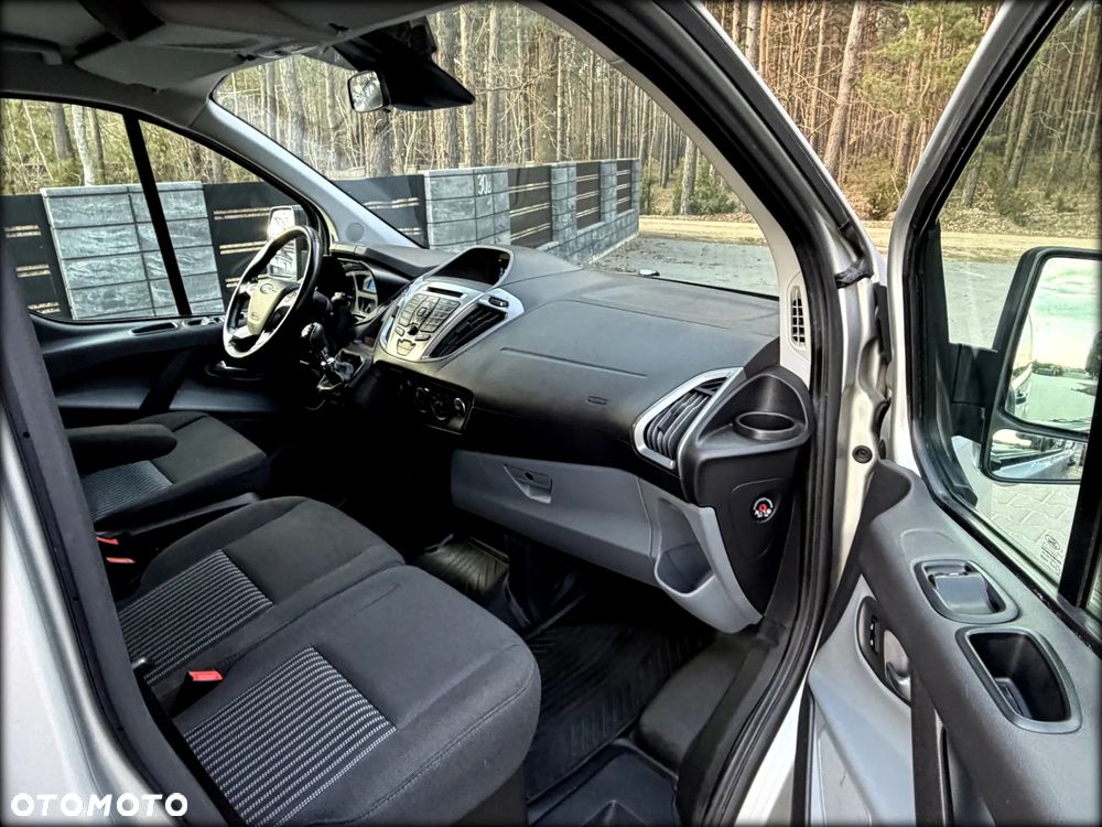 Ford TRANSIT CUSTOM - 27