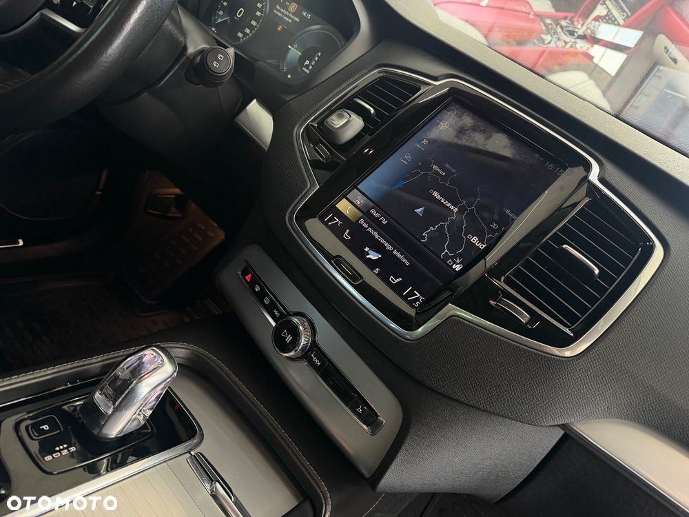 Volvo XC 90 - 7