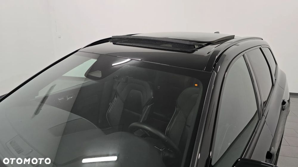 Volvo XC 60 B4 D Plus Dark - 12