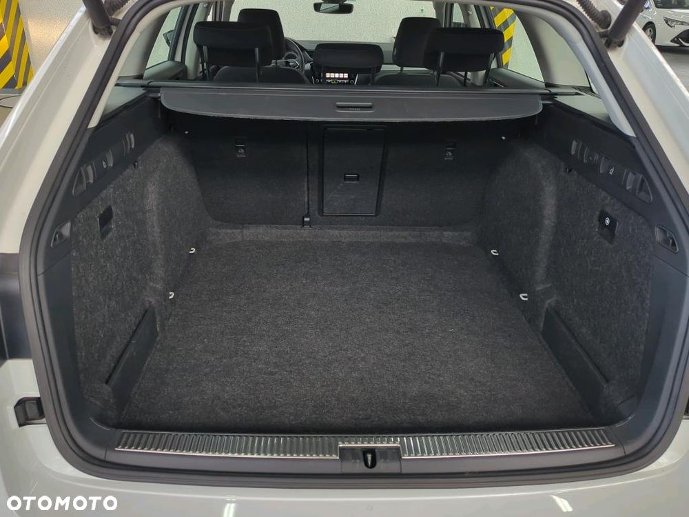 Skoda Superb 2.0 TSI Ambition DSG - 13