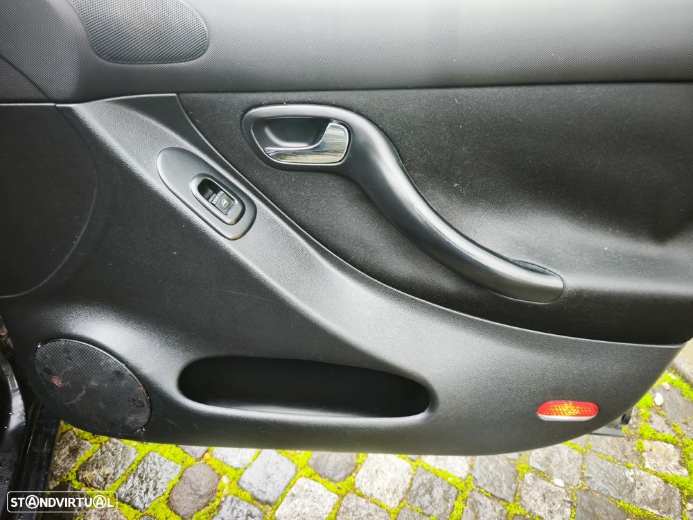 SEAT Leon 1.4 16V Confort JE+AC - 12