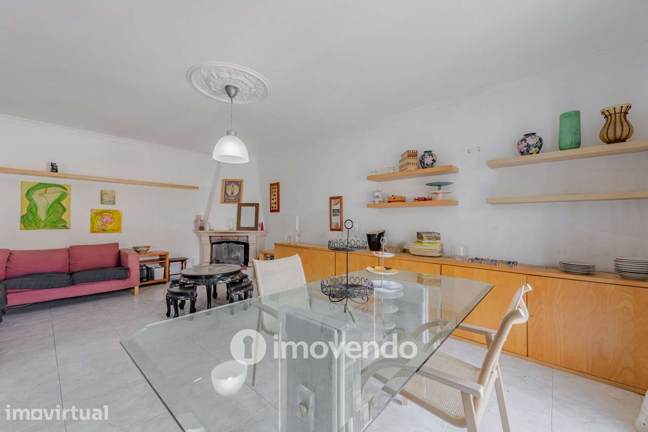 Moradia T4, com áreas amplas e jardim, em Faro - Grande imagem: 3/60