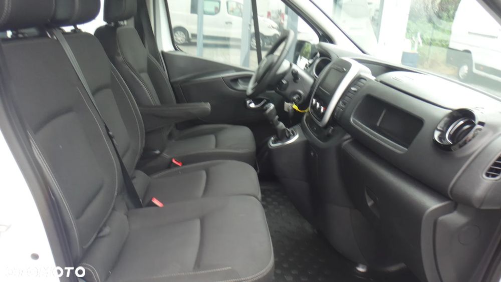 Renault Trafic - 11