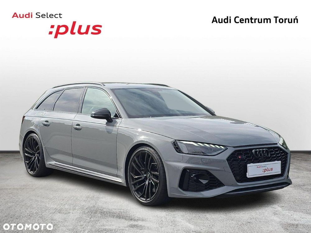 Audi RS4 Limousine - 7