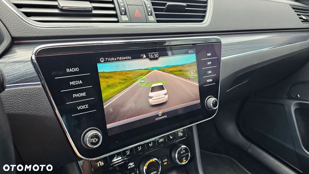 Skoda Superb 2.0 TSI Style DSG - 30