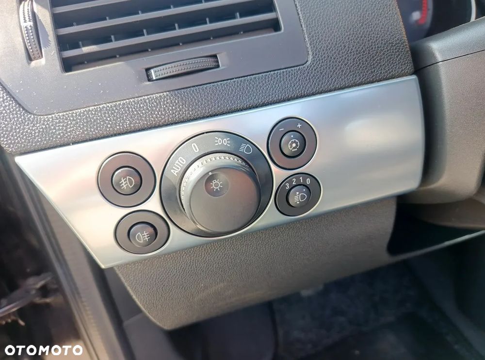 Opel Astra 1.8 Endless Summer - 24