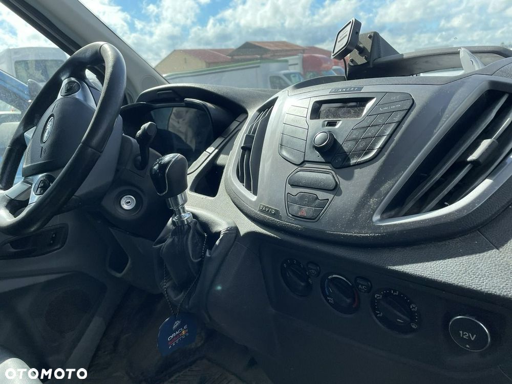 Ford Transit - 10