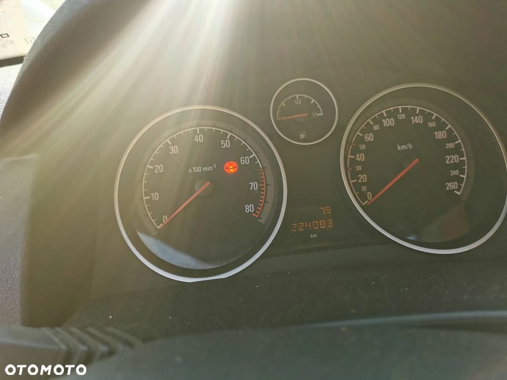 Opel Astra 1.8 Sport - 8