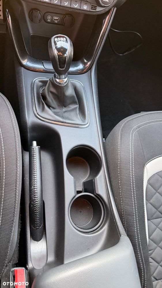 Kia Ceed 1.6 CRDi 136 ISG GT Line - 19