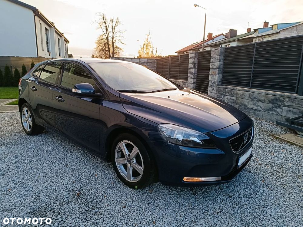 Volvo V40 D2 Momentum - 3