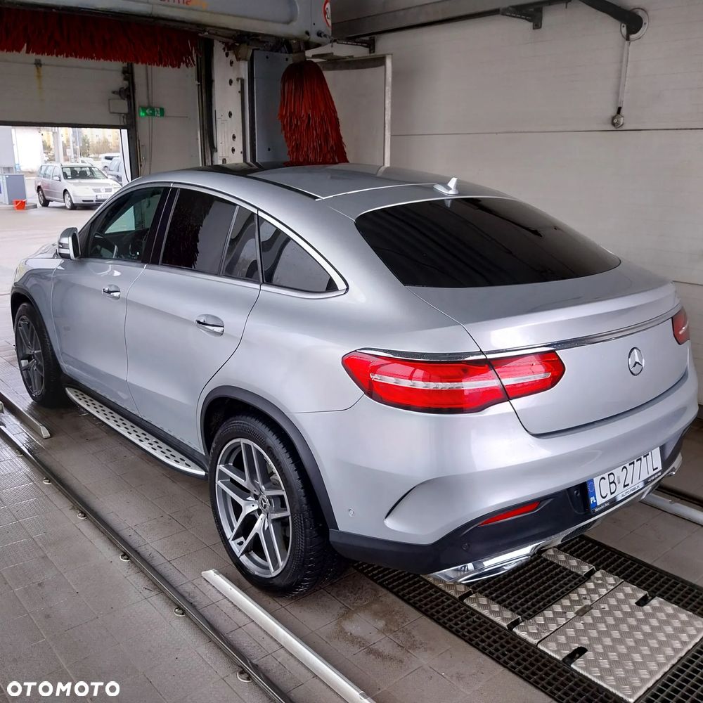 Mercedes-Benz GLE 350 d 4Matic 9G-TRONIC AMG Line - 27