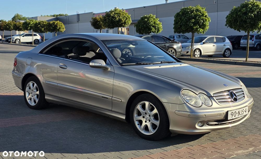 Mercedes-Benz CLK - 8
