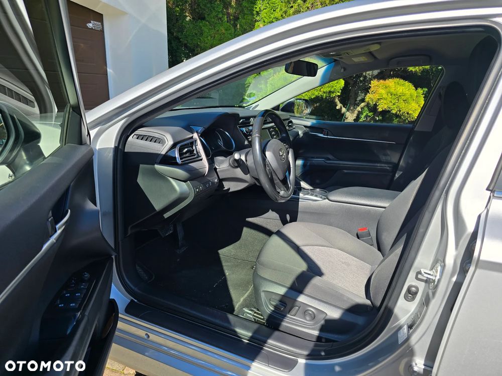 Toyota Camry 2.5 Hybrid Comfort CVT - 13
