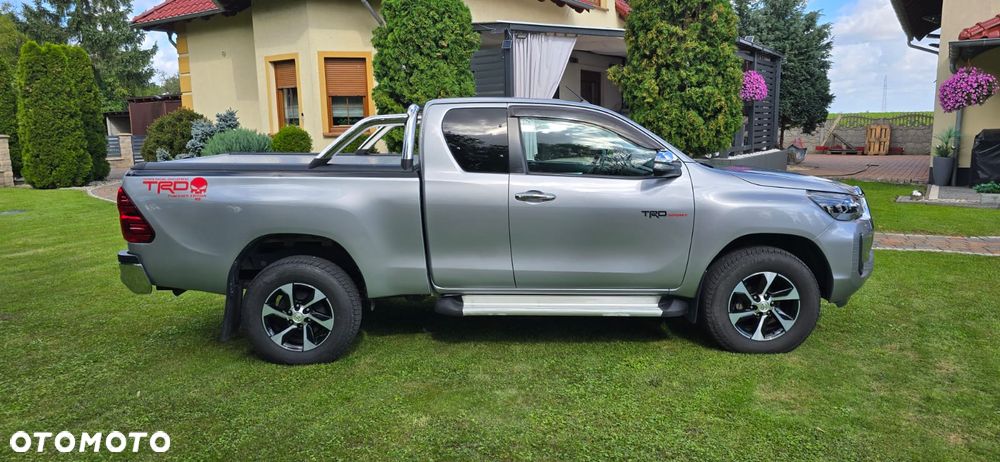 Toyota Hilux 2.4 D-4D Double Cab DLX 4x4 - 9