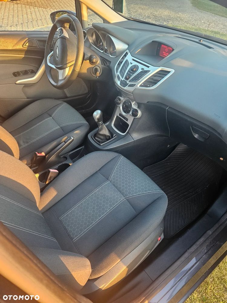 Ford Fiesta 1.25 Titanium - 8