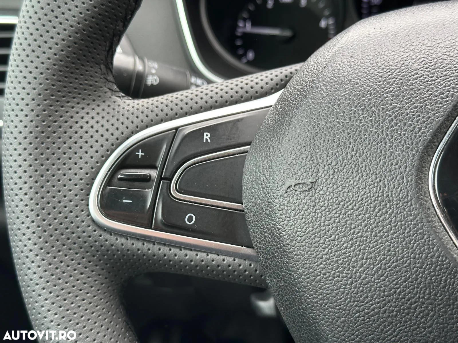 Renault Megane Blue dCi Life - 22