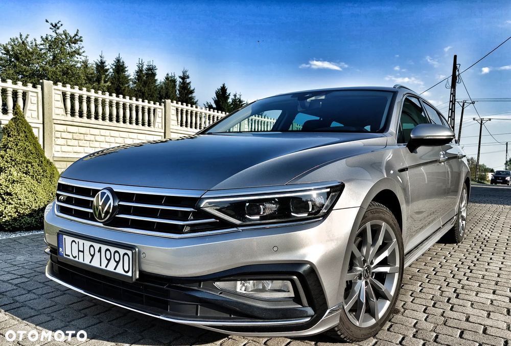 Volkswagen Passat Variant 2.0 TDI SCR DSG 4Motion Elegance - 2
