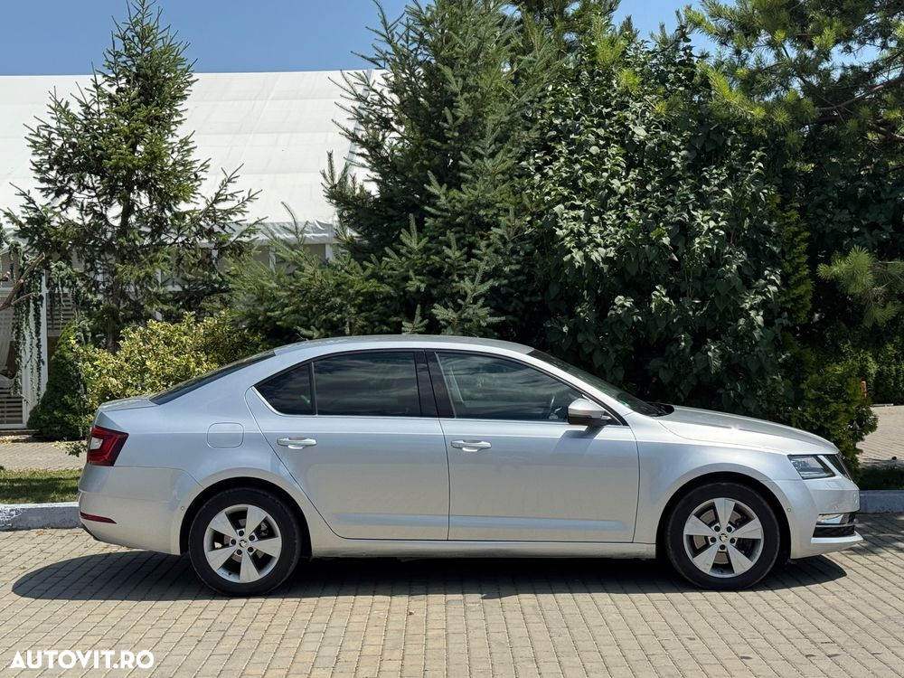 Skoda Octavia 2.0 TDI 150 CP DSG Sportline - 19
